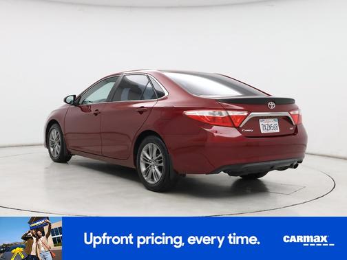 Red 2016 Toyota Camry SE