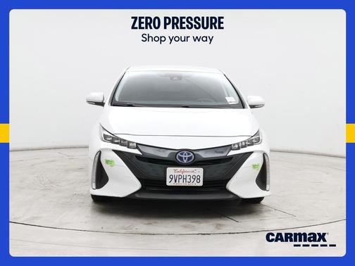 White 2022 Toyota Prius Prime XLE