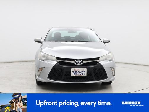 Silver 2017 Toyota Camry SE