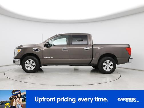 2017 Nissan Titan SV
