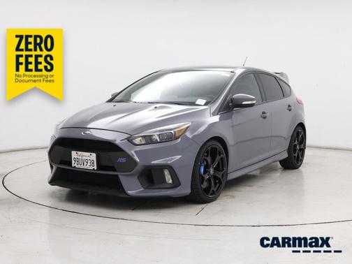 Gray 2017 Ford Focus RS