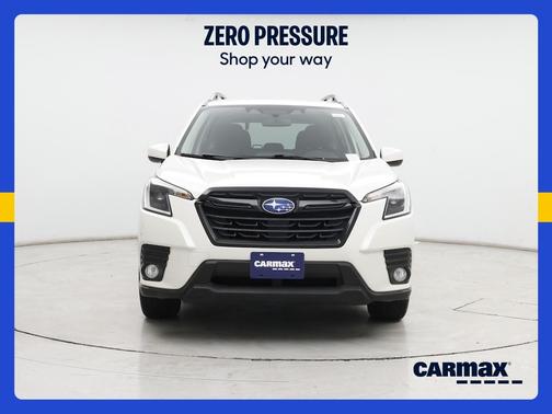 White 2022 Subaru Forester Premium