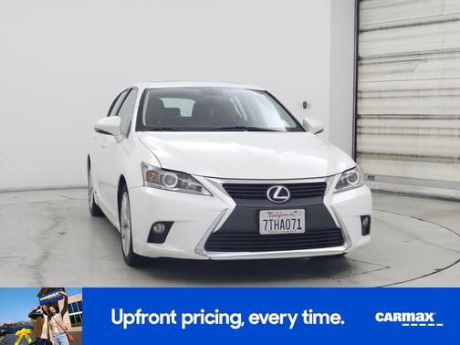 White 2016 Lexus CT 200h