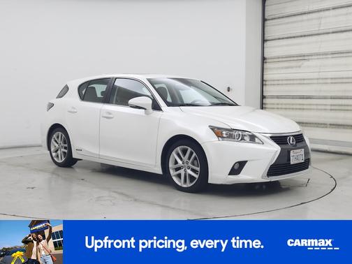 White 2016 Lexus CT 200h
