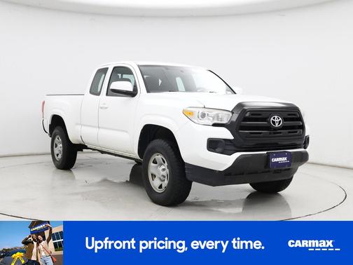 White 2016 Toyota Tacoma SR