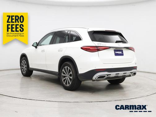 White 2024 Mercedes-Benz GLC 300