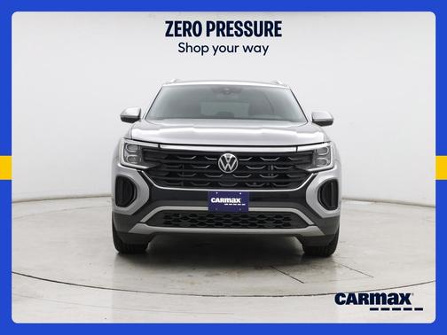 Silver 2024 Volkswagen Atlas Cross Sport SE w/Tech