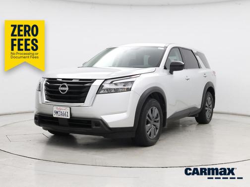 Silver 2024 Nissan Pathfinder S