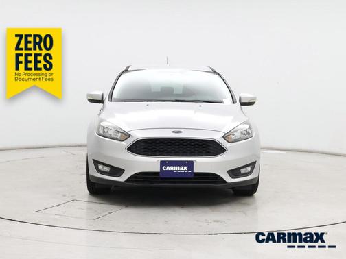 Silver 2015 Ford Focus SE