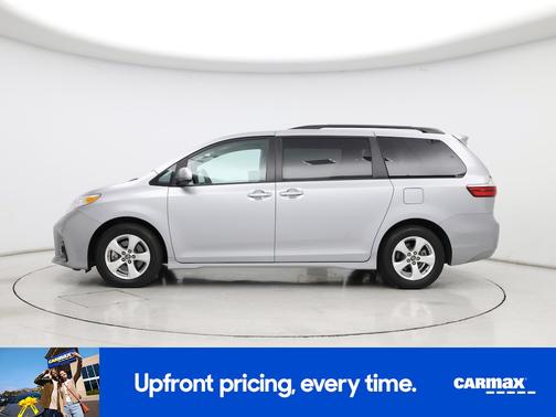 2018 Toyota Sienna LE