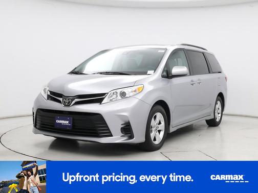 2018 Toyota Sienna LE