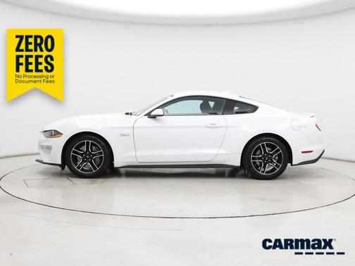 Pearl 2022 Ford Mustang GT