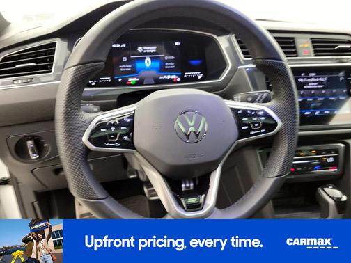 White 2024 Volkswagen Tiguan SE R-Line Black