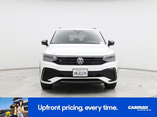 White 2024 Volkswagen Tiguan SE R-Line Black