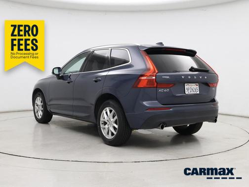 Blue 2021 Volvo XC60 T5 Momentum
