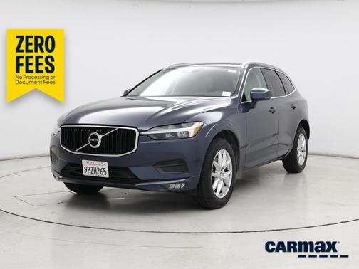 Blue 2021 Volvo XC60 T5 Momentum