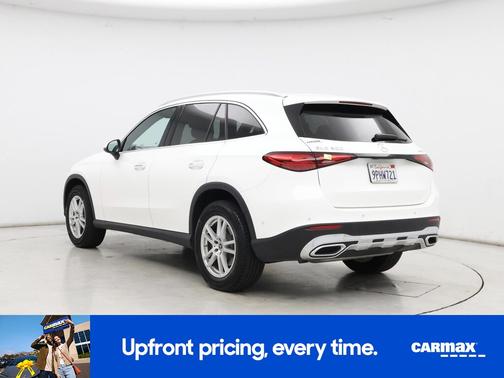 White 2025 Mercedes-Benz GLC 300