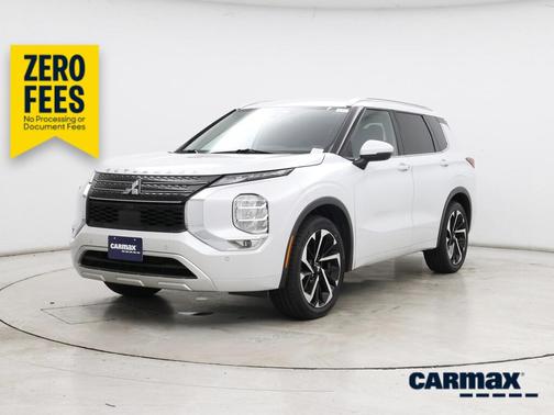 White 2022 Mitsubishi Outlander SEL Special Edition