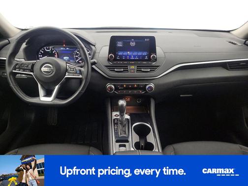2022 Nissan Altima SV
