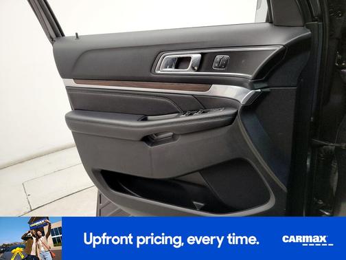 Gray 2016 Ford Explorer Limited