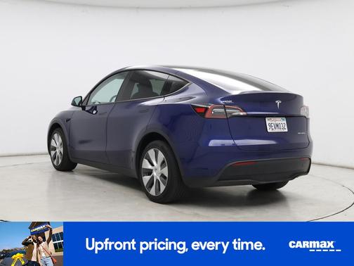 Blue 2023 Tesla Model Y Long Range