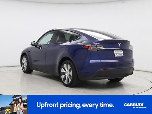 Blue 2023 Tesla Model Y Long Range