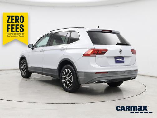 White 2019 Volkswagen Tiguan SE
