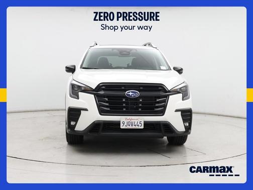 White 2023 Subaru Ascent Onyx Edition