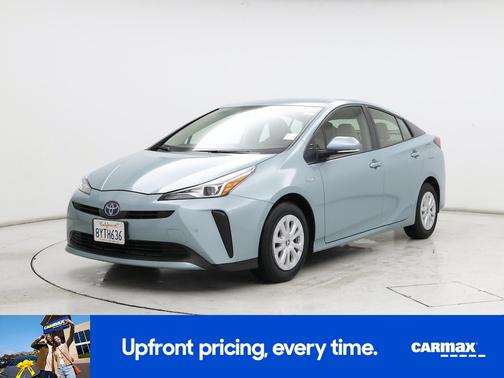 2022 Toyota Prius LE