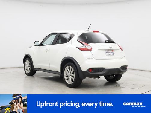 White 2016 Nissan Juke SL