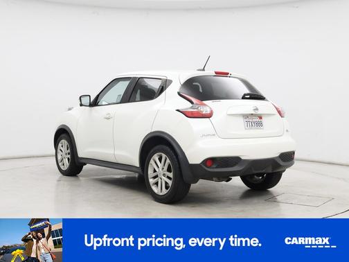 White 2016 Nissan Juke SL