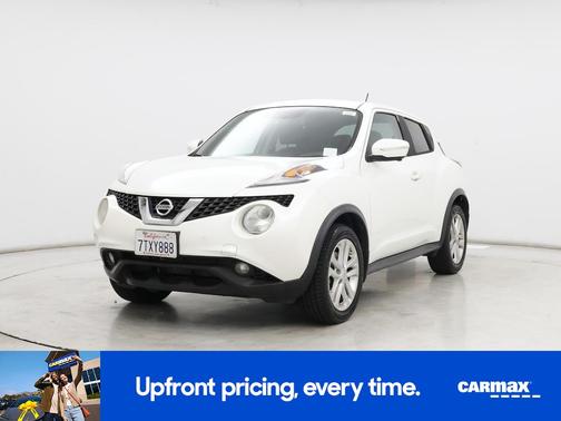 White 2016 Nissan Juke SL