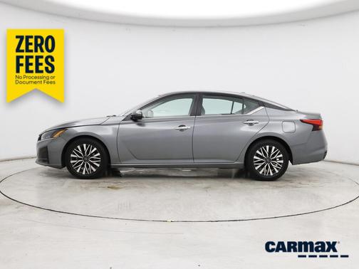 Gray 2023 Nissan Altima SV