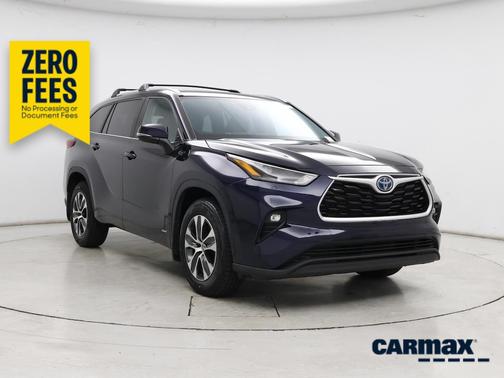 Blue 2023 Toyota Highlander Hybrid XLE