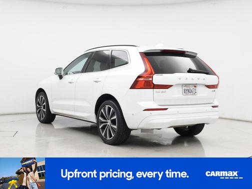 2022 Volvo XC60 B5 Momentum