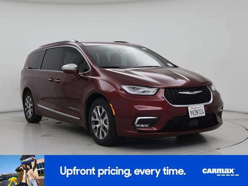 Burgundy 2022 Chrysler Pacifica Hybrid Pinnacle