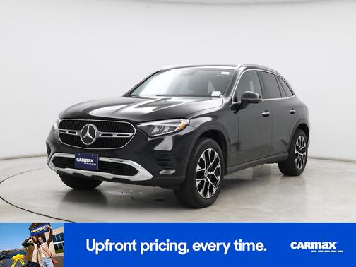 Black 2025 Mercedes-Benz GLC 350e