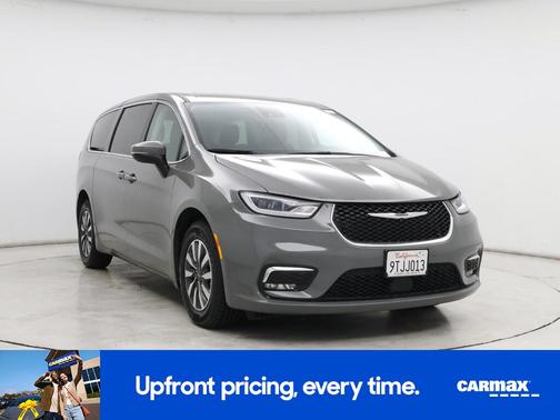 Gray 2023 Chrysler Pacifica Hybrid Touring L