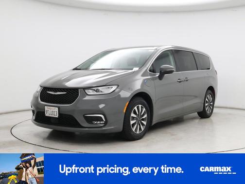 Gray 2023 Chrysler Pacifica Hybrid Touring L