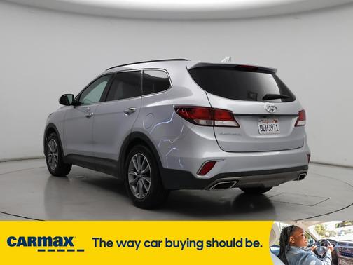2017 Hyundai SANTA FE SE