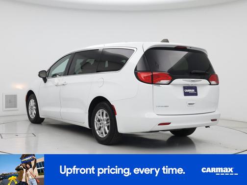 White 2021 Chrysler Voyager LX