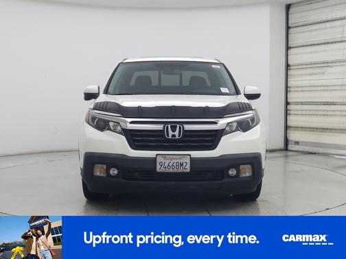 White 2019 Honda Ridgeline RTL-T