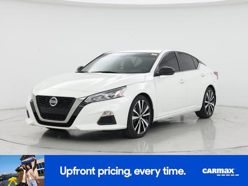 White 2020 Nissan Altima SR