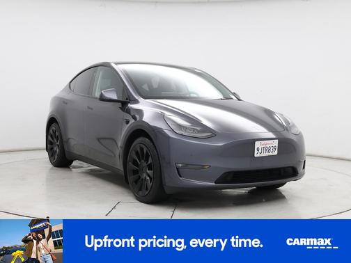 Gray 2023 Tesla Model Y Long Range