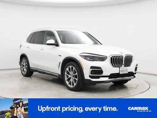 White 2022 BMW X5 PHEV XDrive45e