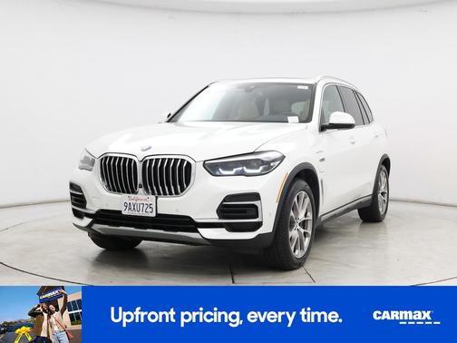 White 2022 BMW X5 PHEV XDrive45e