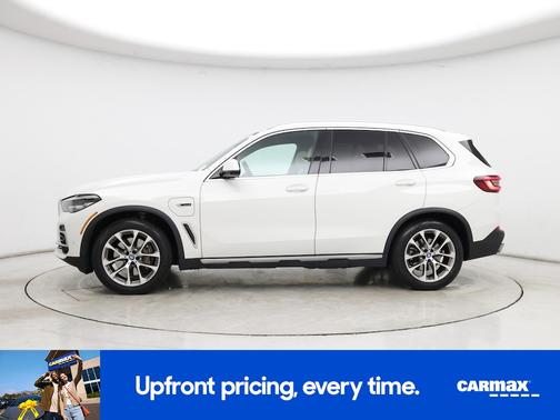 White 2022 BMW X5 PHEV XDrive45e