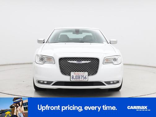 White 2019 Chrysler 300 C