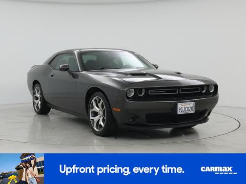 2016 Dodge Challenger SXT Plus