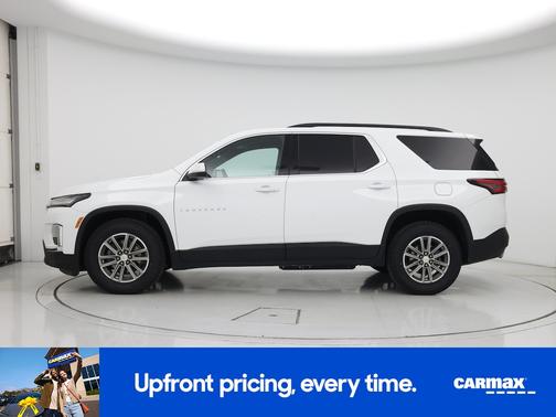 White 2023 Chevrolet Traverse LT Cloth